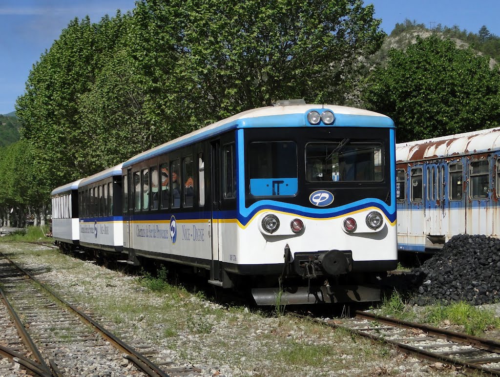 Railcar trailer XR-1376 at Puget-Theniér by Kjell Strandberg