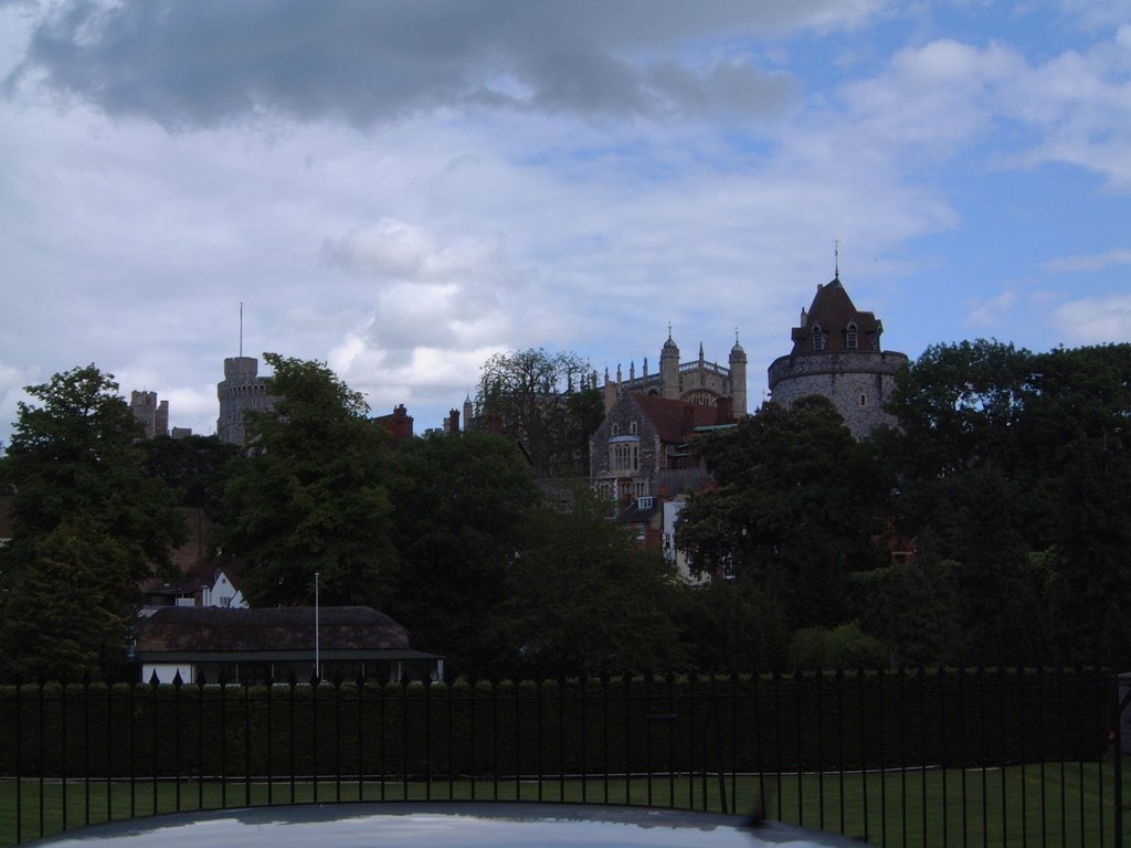 Windsor castle from windsor by funkybunch