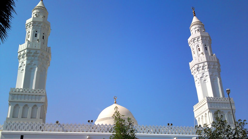 Qibaltain Mosque by Jawed Hasan