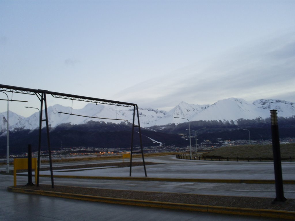 Ushuaia airport by Pablo 2009