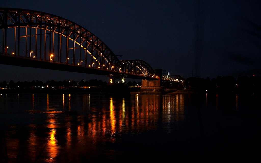 Suedbruecke colone by night by Master PhettiZ