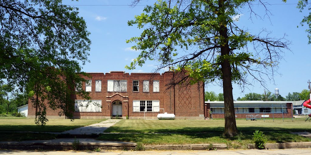 Beaver Crossing, NE: Former School Building by pylodet