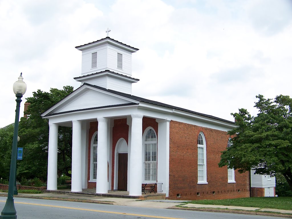 Laurens Church of the Epiphany - Laurens, SC by herdintheupstate