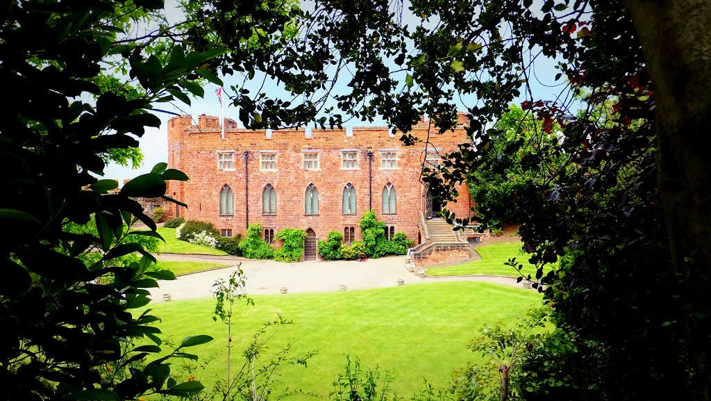 Shrewsbury Castle Military Museum by muba