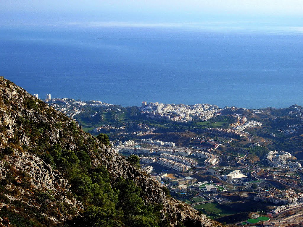 Benalmadena_vista_desde_el_teleferico_16 by jmsdm