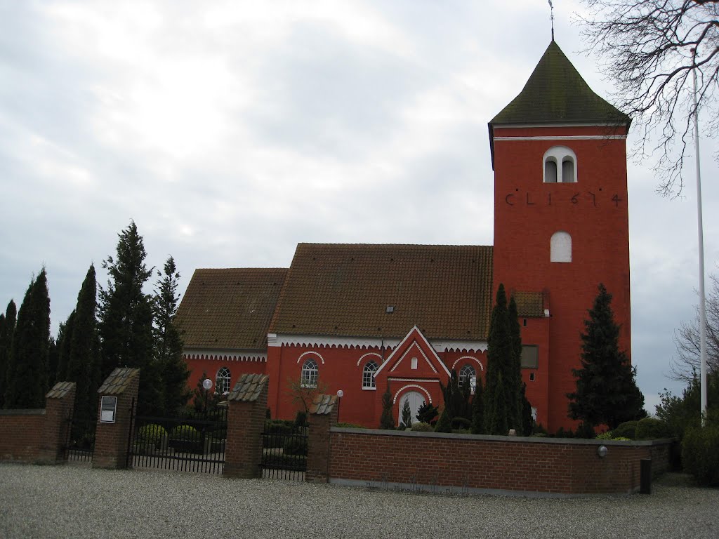 Våbensted Kirke by Ejlif Pedersen