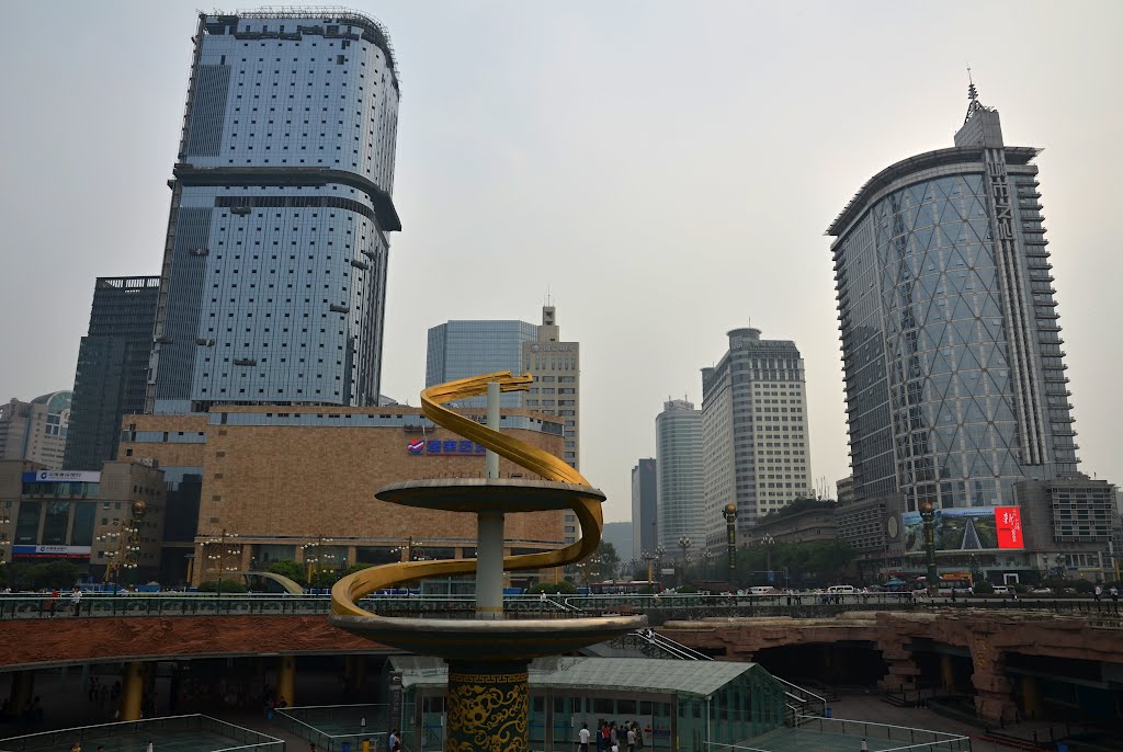 Chengdu - Tianfu Square by Pavel Špindler