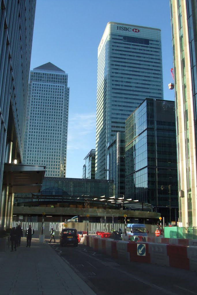 Canary Wharf CW1 by Keith Davies