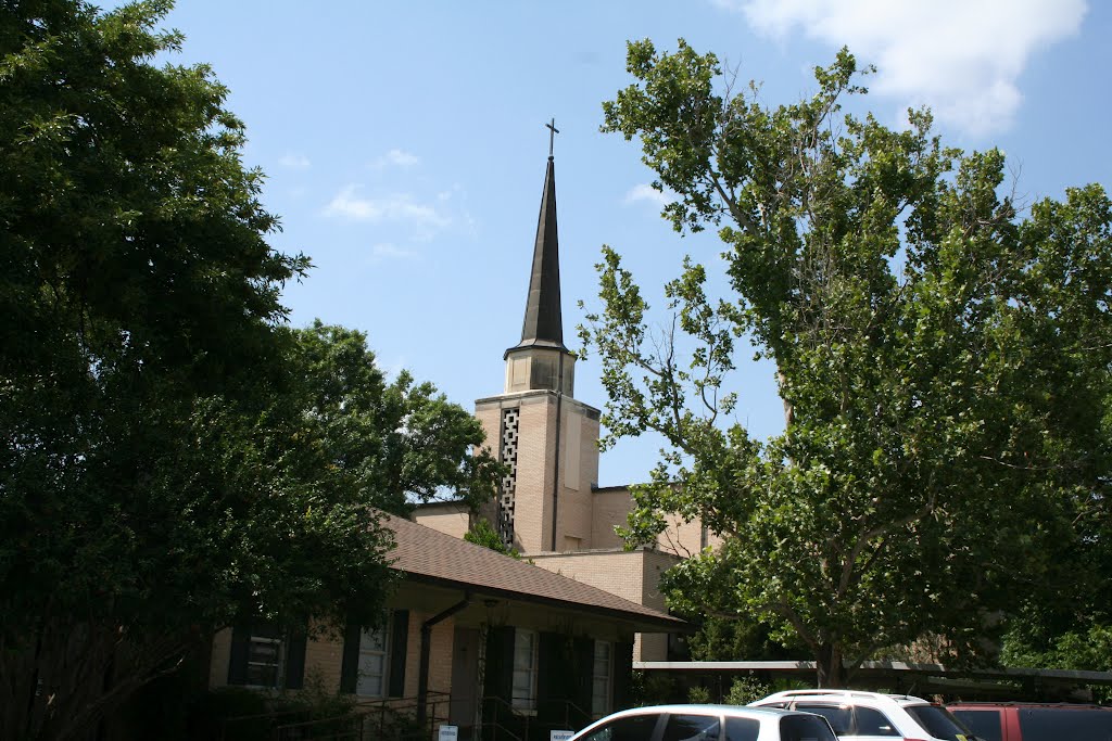 St Loius Catholic Church by bingram