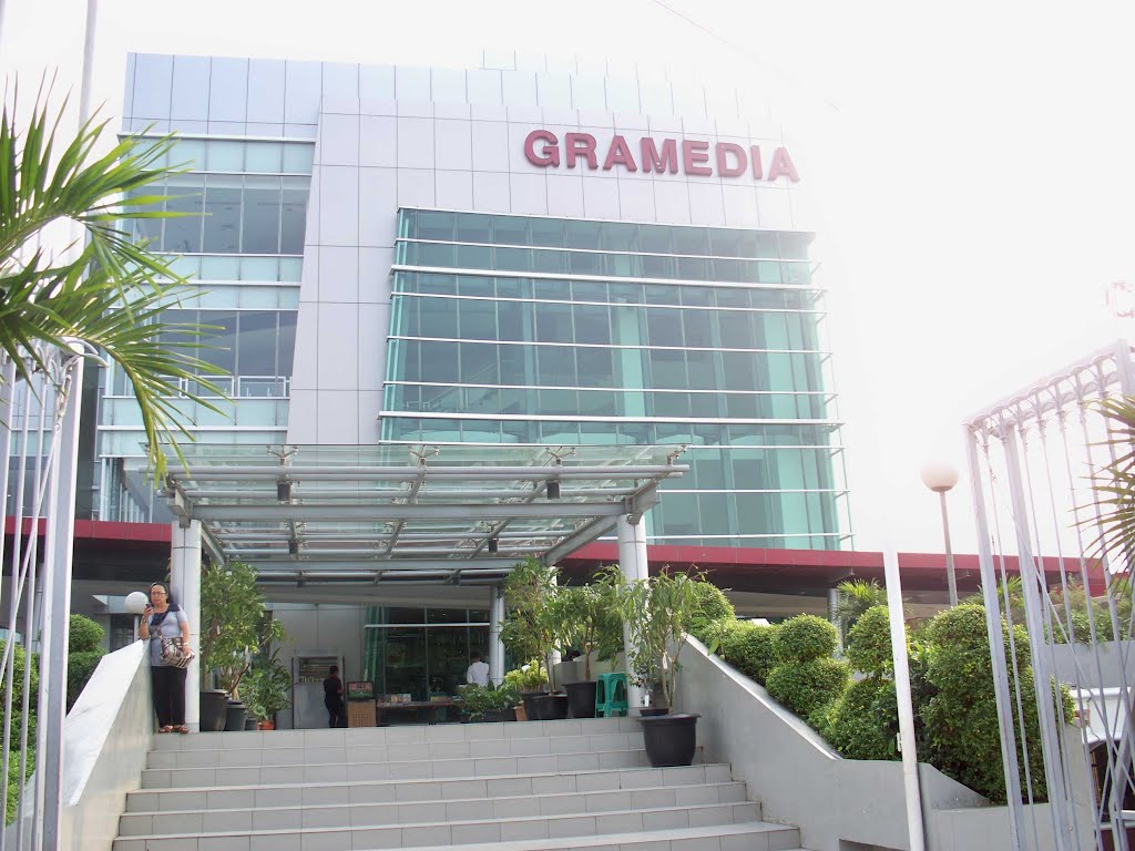 Gramedia by akhmad fauzi manpower