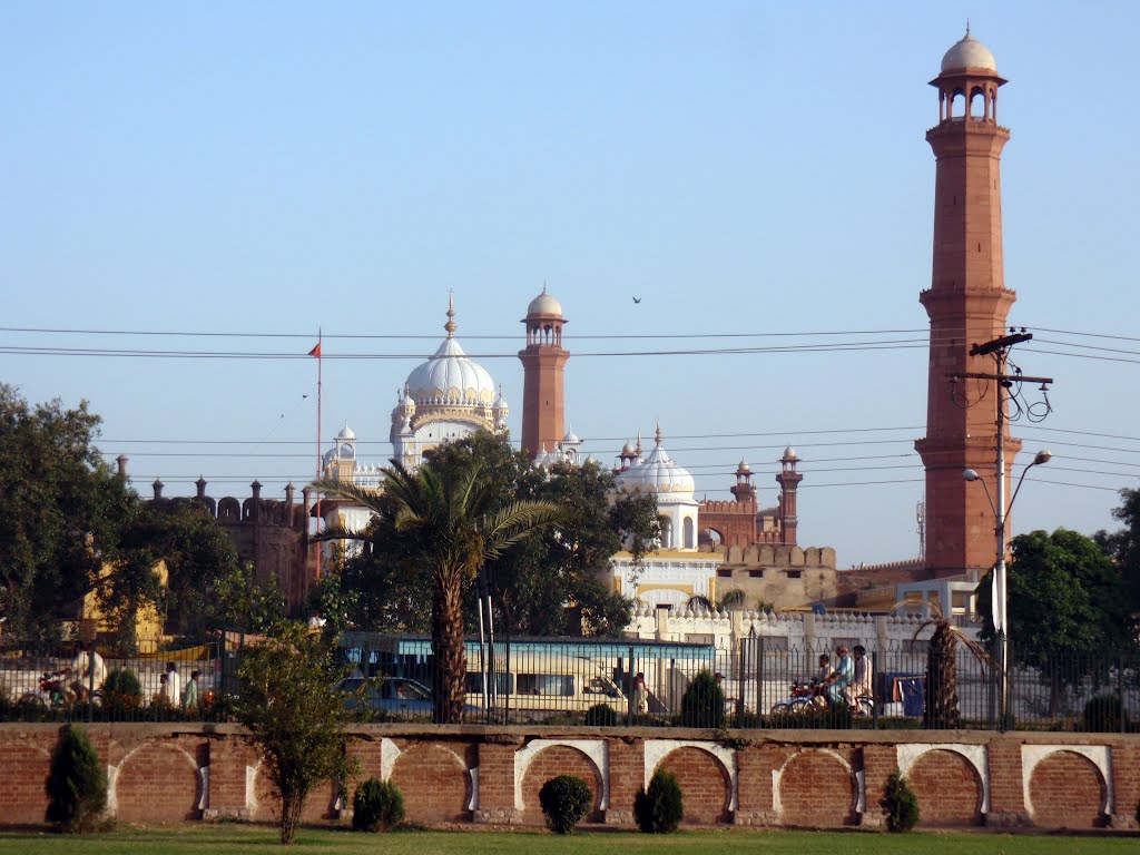 Ijaz Ahmad Mughal--A View From Park Minar-e-Pakistan by ijaz ahmad mughal اعجاز احمد مغل