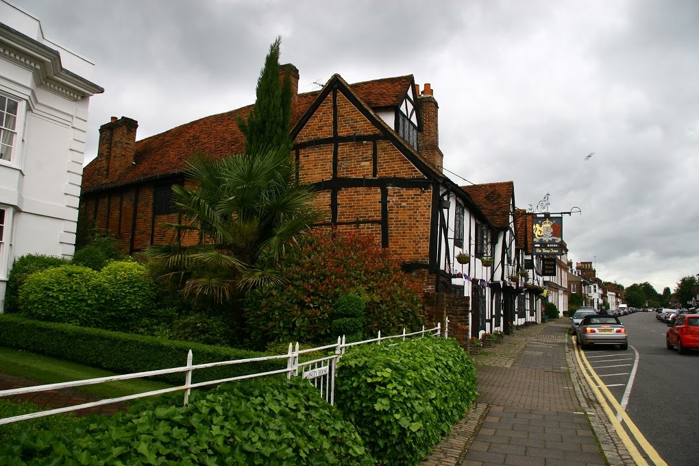 Old Amersham by Paul HART