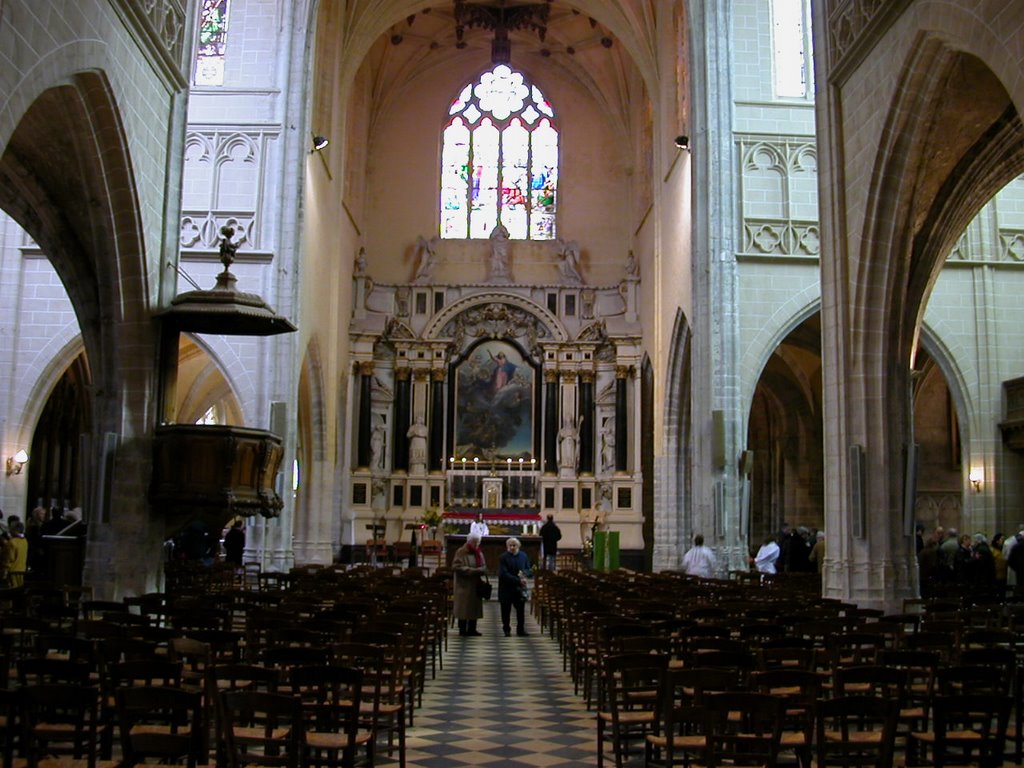 Eglise de Pithiviers by Ymcolg