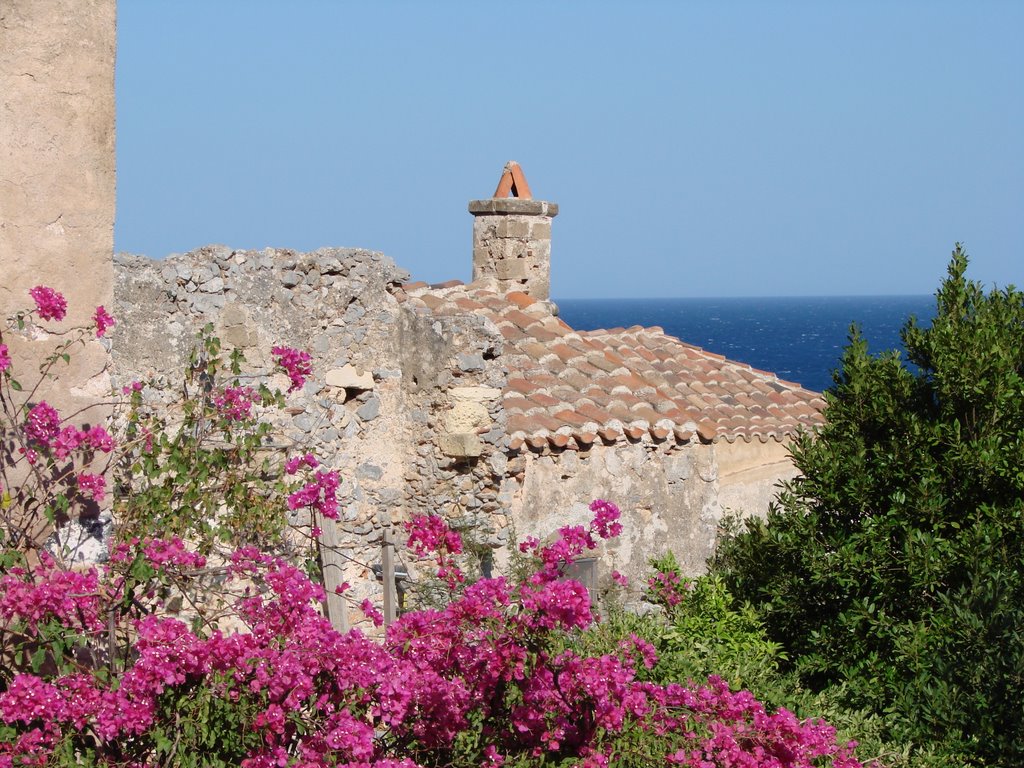 Scorcio di Monemvasia by RosyRR