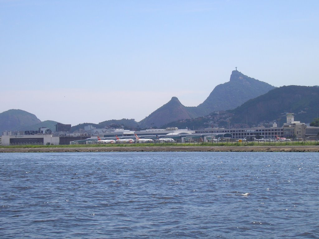 Aeroporto Santos Dumont by Marco Rocha