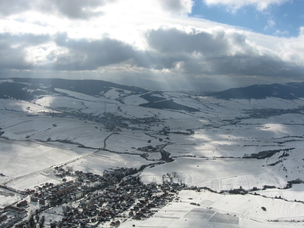 Babín, Hruštín a sedlo Príslop (z balóna) by Miro Mirecnet