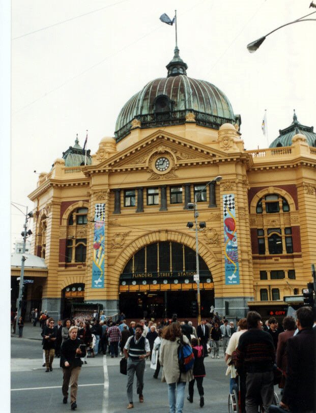 Flinders St. Station, Melbourne by Paschal