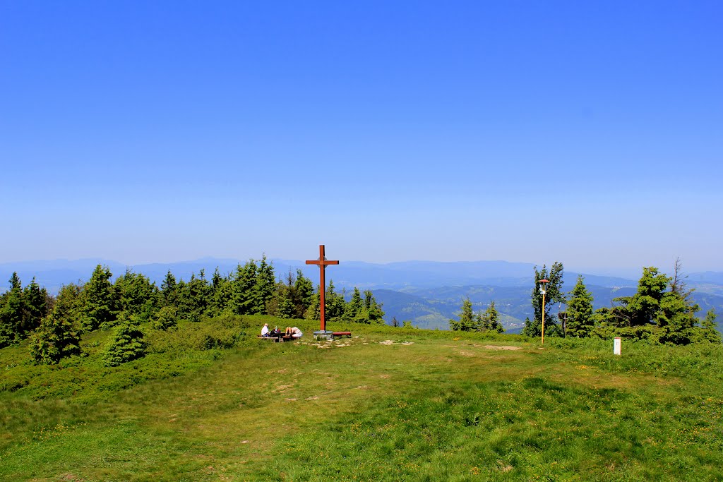 Veľká Rača (1236 m.n.m.) by Róbert Gajdica