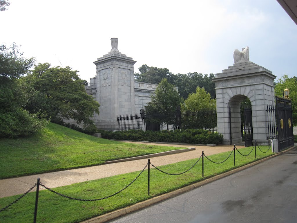 Nécropole Nationale d'Arlington, Virginie : Entrée du Cimetière, comme à Romagne-sous-Montfaucon by TitTornade