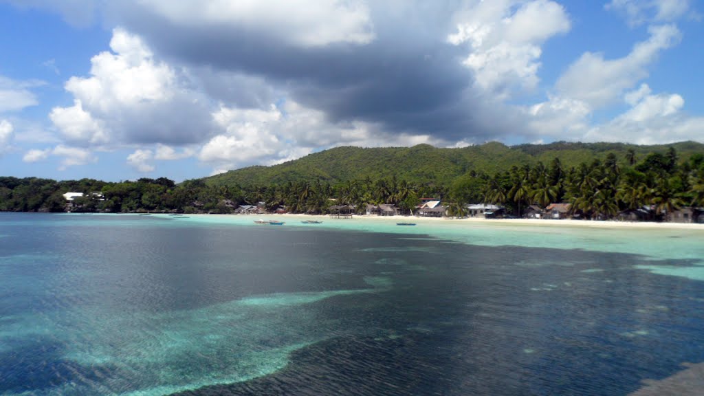 Siquijor Island City Port, Philippines by SJNieto