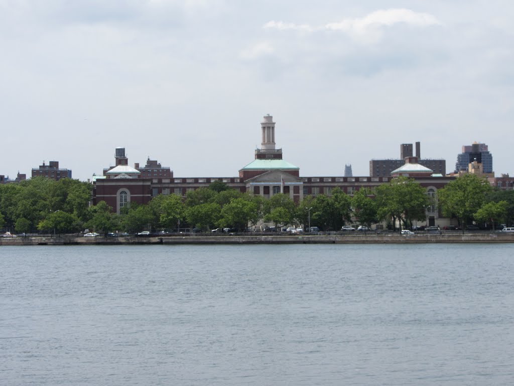 Manhattan Center For Science and Mathematics by Adam Elmquist