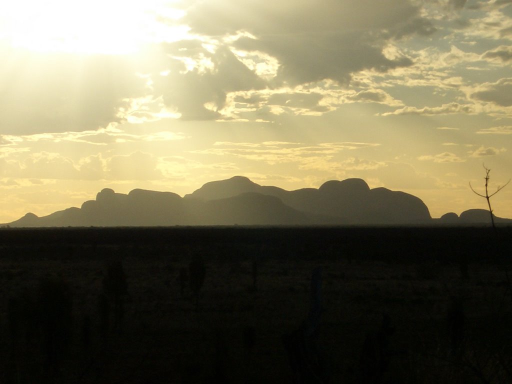 Kata Tjuta at sunset by Andrew Pickles