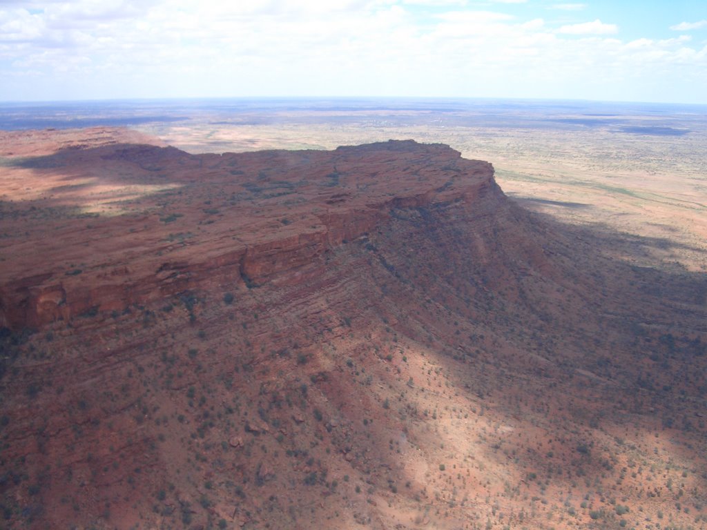 Kings Canyon - Ernest Giles Range by Andrew Pickles