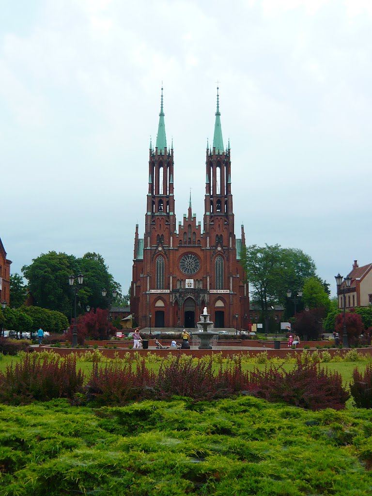 Żyrardów - Kościół Matki Bożej Pocieszenia by imagebox