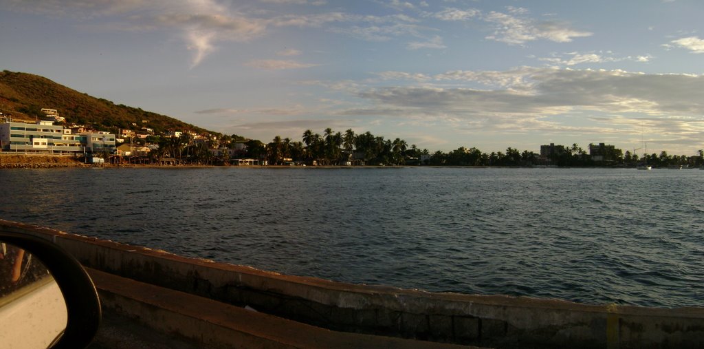 Playa los Cocos by cesarojedal