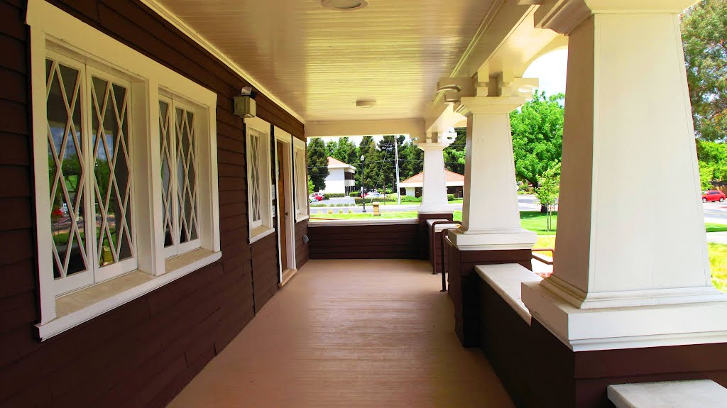 Kolb Family Porch, Dublin, CA by pauline8228