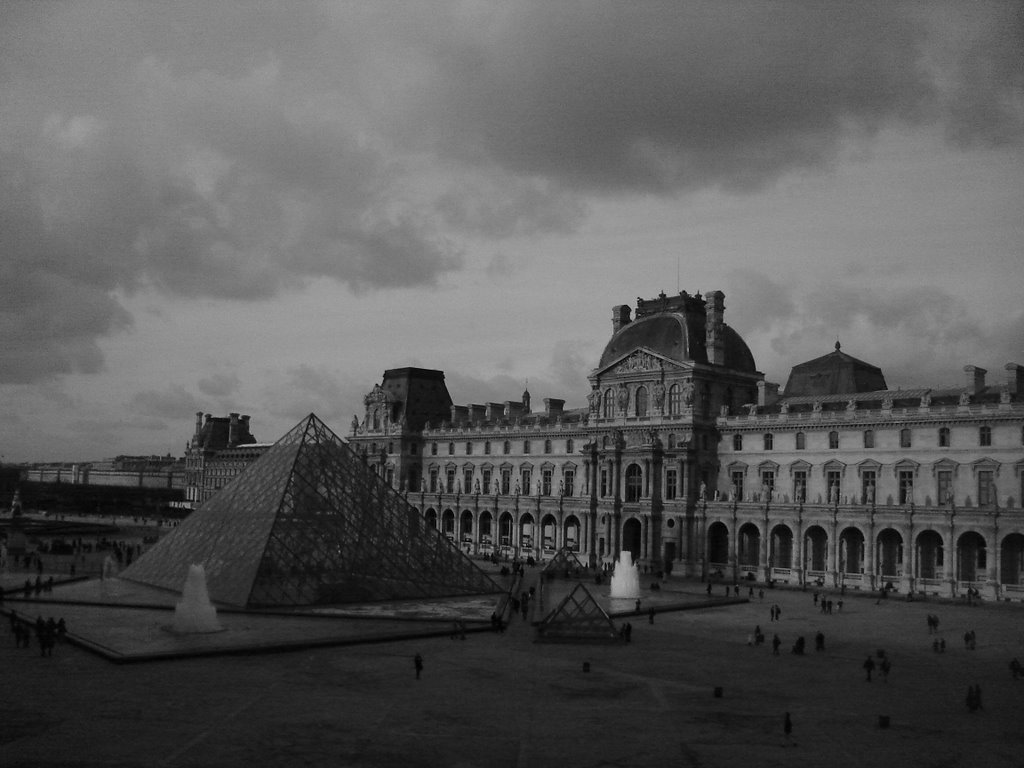 Museu do louvre by renato weil