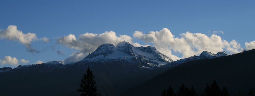 Revelstoke mountain view by Daniel Graf