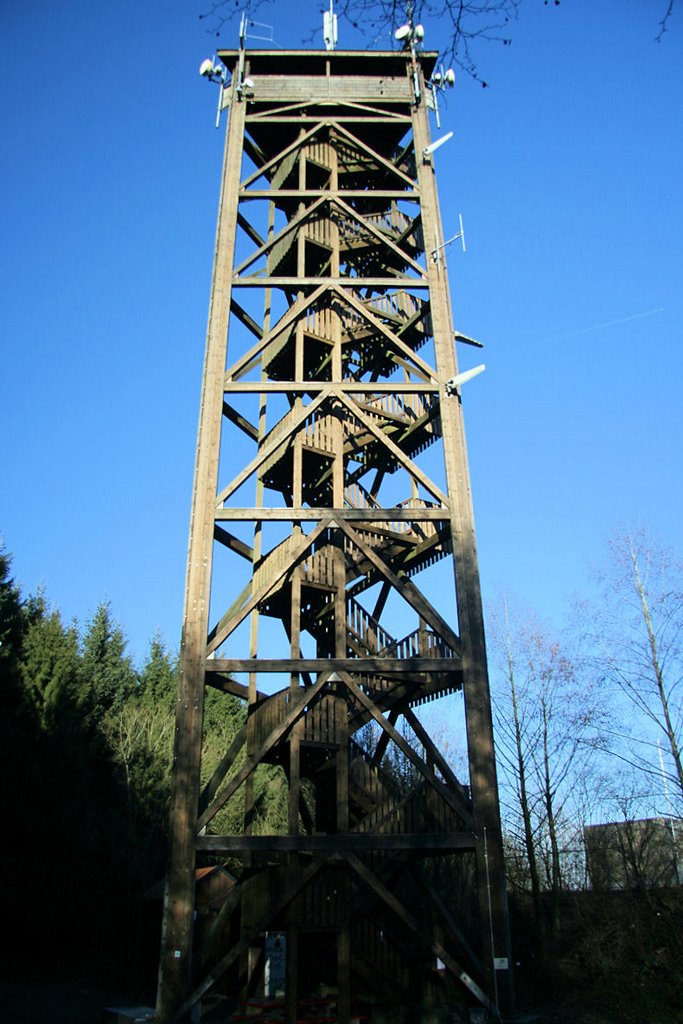 Raiffeisenturm Beulskopf by hendrik001