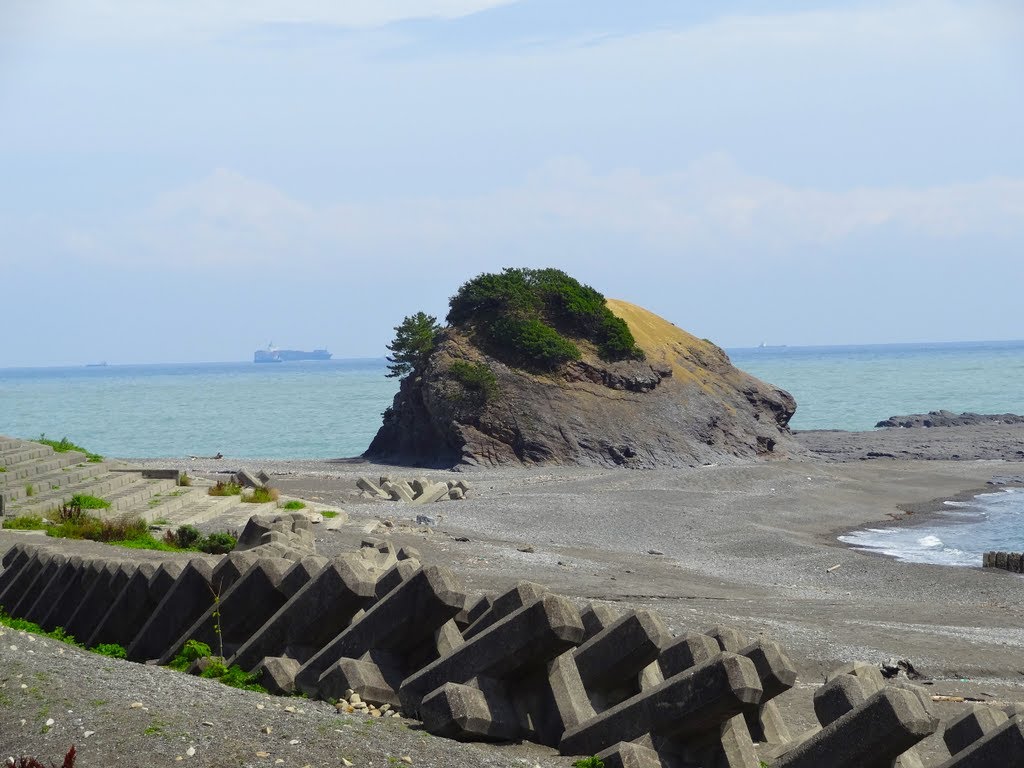 志原海岸 , a nickname rocks bear by kazkun