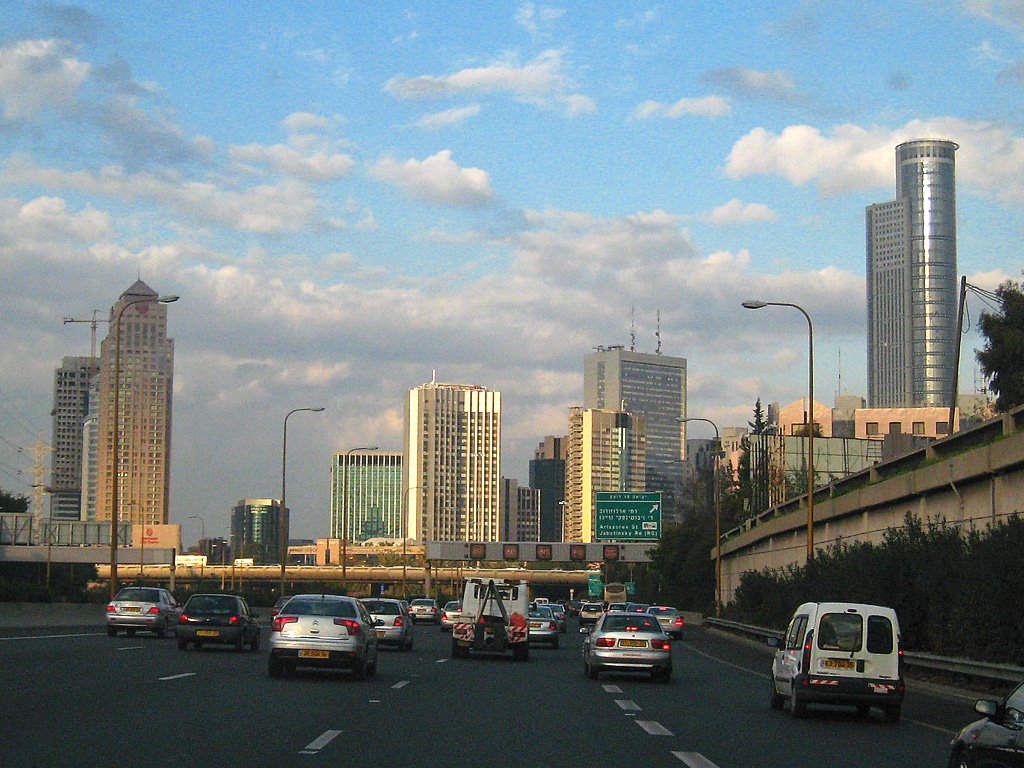 Ramat Gan skyline by CarmelH