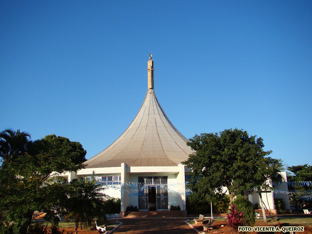 Vicentina (MS) Matriz de N. Sra. Rainha dos Apóstolos by Vicente A. Queiroz