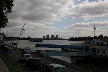 Kop van Zuid, Rotterdam, Netherlands by Evert van Loozenoord