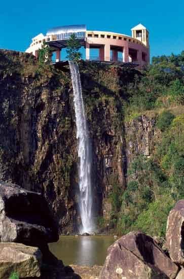 Cachoeira do Parque Tangua by Guilherme Gabriel