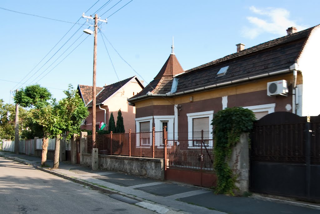 Újpest Kertváros utcakép streetview 2012/06/22 by hatja-budapest