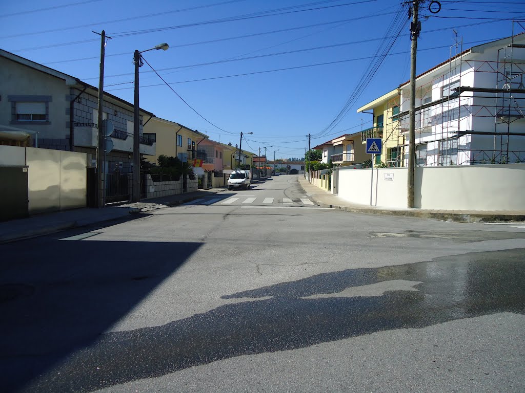 Rua Egas Moniz - Alfena by Belmiro Teixeira