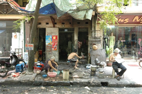 Hanoi, daily streetlife by etnofotografie