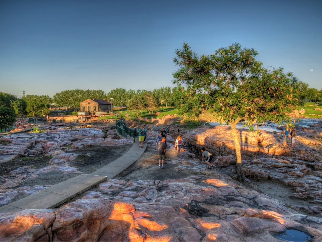 Falls Park (Sioux Falls, SD) by Juan234