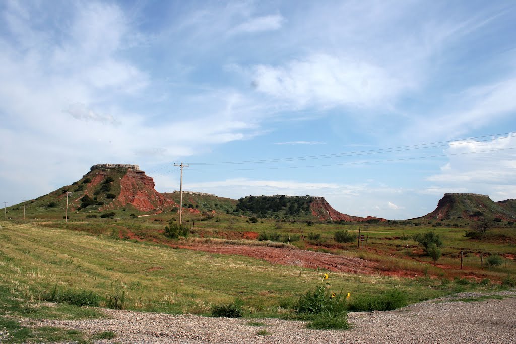 Gloss Mountains by BeckyPatlan