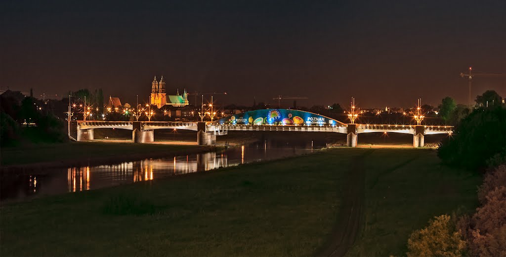 Panorama nocnego Poznania by Grzegorz Przech