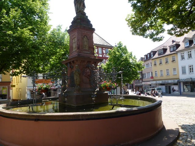 Bensheim - Fountain at the market square by Jürgen Weighardt