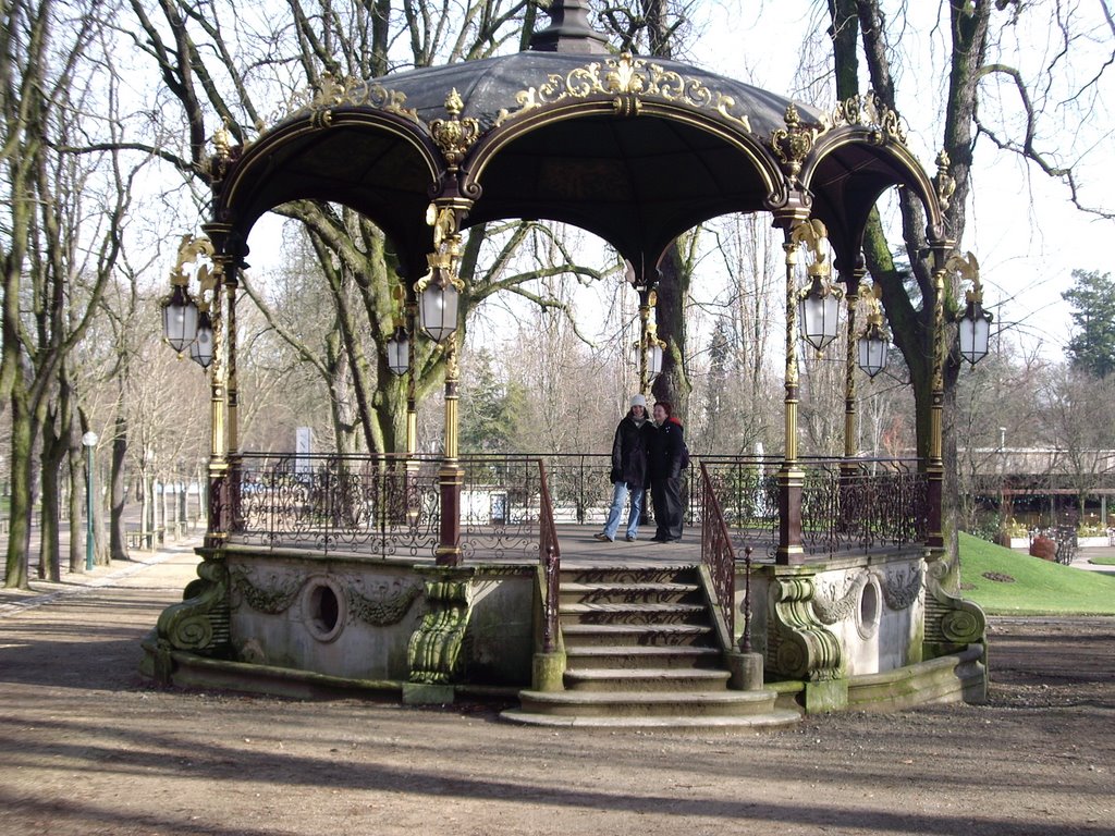 Carroussel du parc de la pépinière (01/2008) by Stéphane Kaspariant