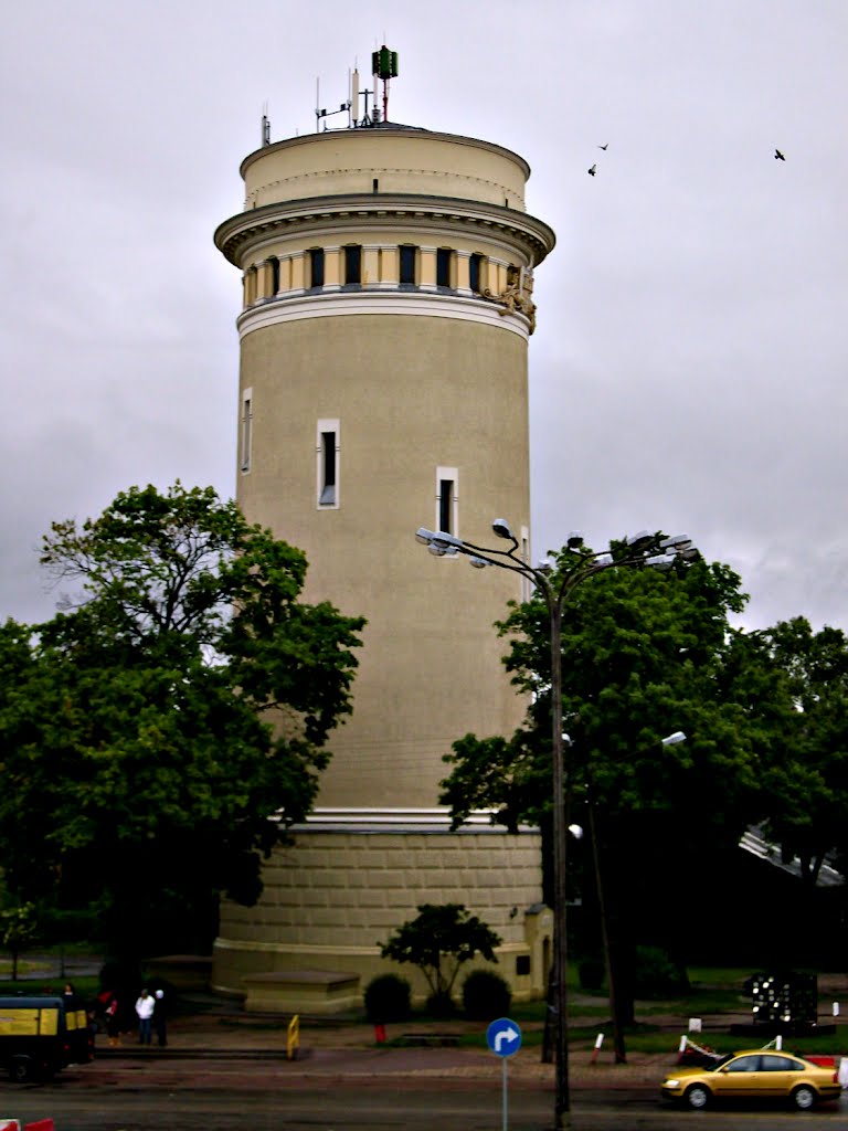 Wieża wodna (ciśnień) by unih