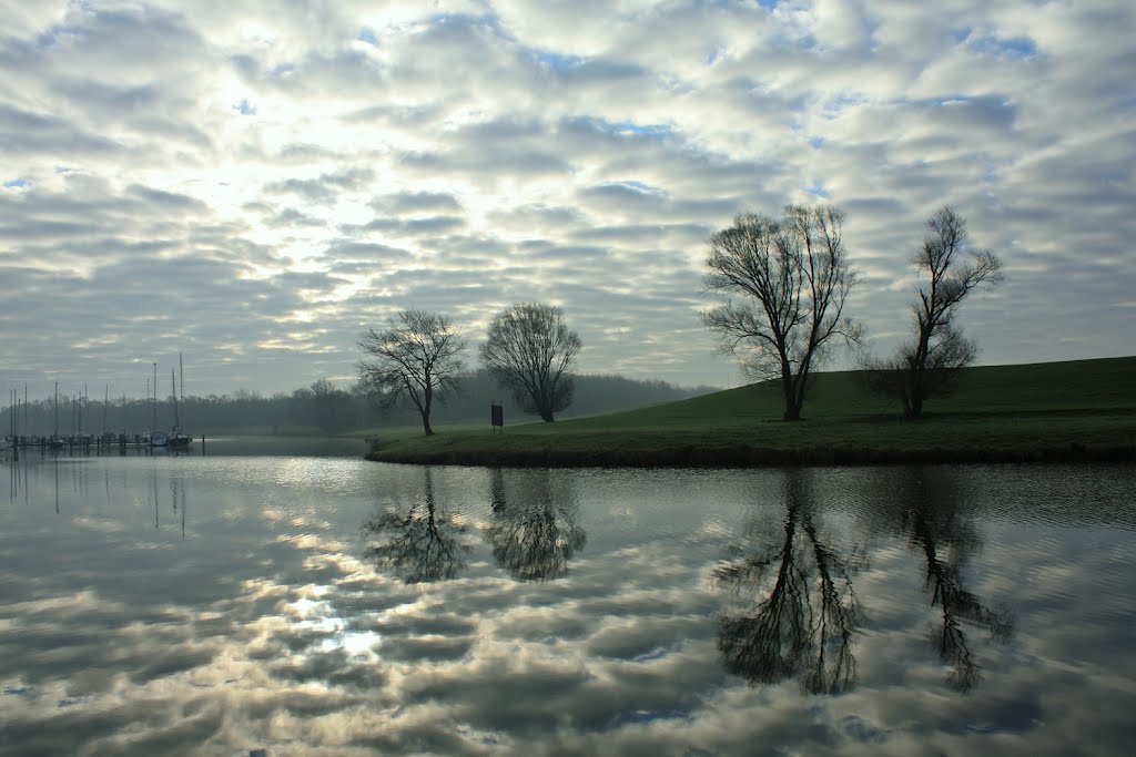 Sonnenaufgang in Hooksiel by H-P-S