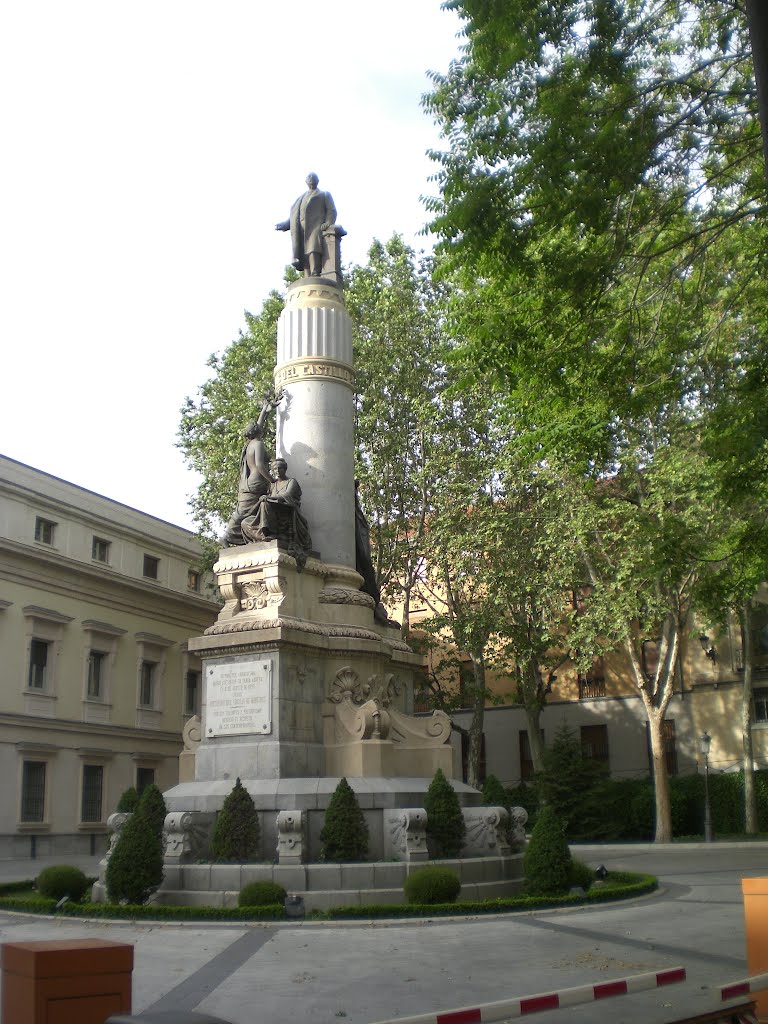 Madrid, Senado, Monumento a Canovas del Castillo by Jorge Badia