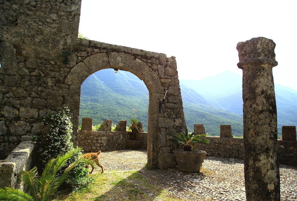 Castello di Balsorano by di turi domenico